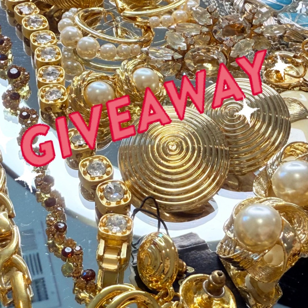 Giveaway from Sara Sotti
